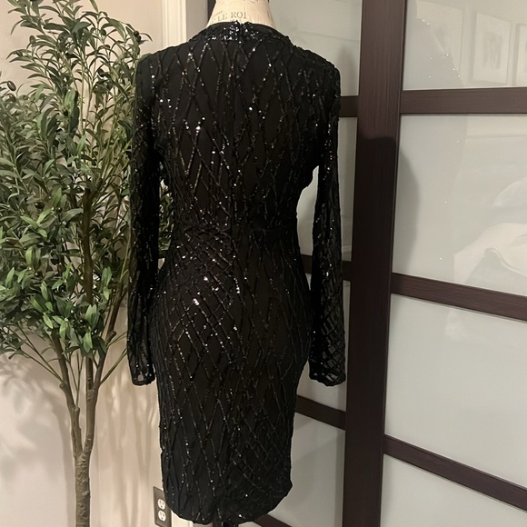 NWT - L’ATISTE Black Sequin Dress - Size Medium - Picture 5 of 6